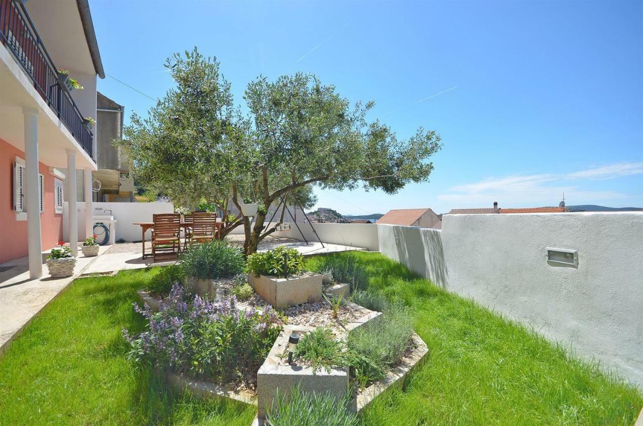 Apartamento Matija Šibenik Exterior foto